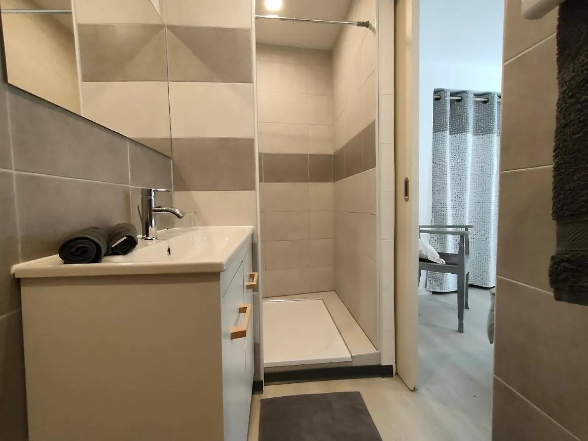 Oda ve Kahvaltı Au Jardin De Pages Chambres D'Hotes Et Gites Lias-d'Armagnac