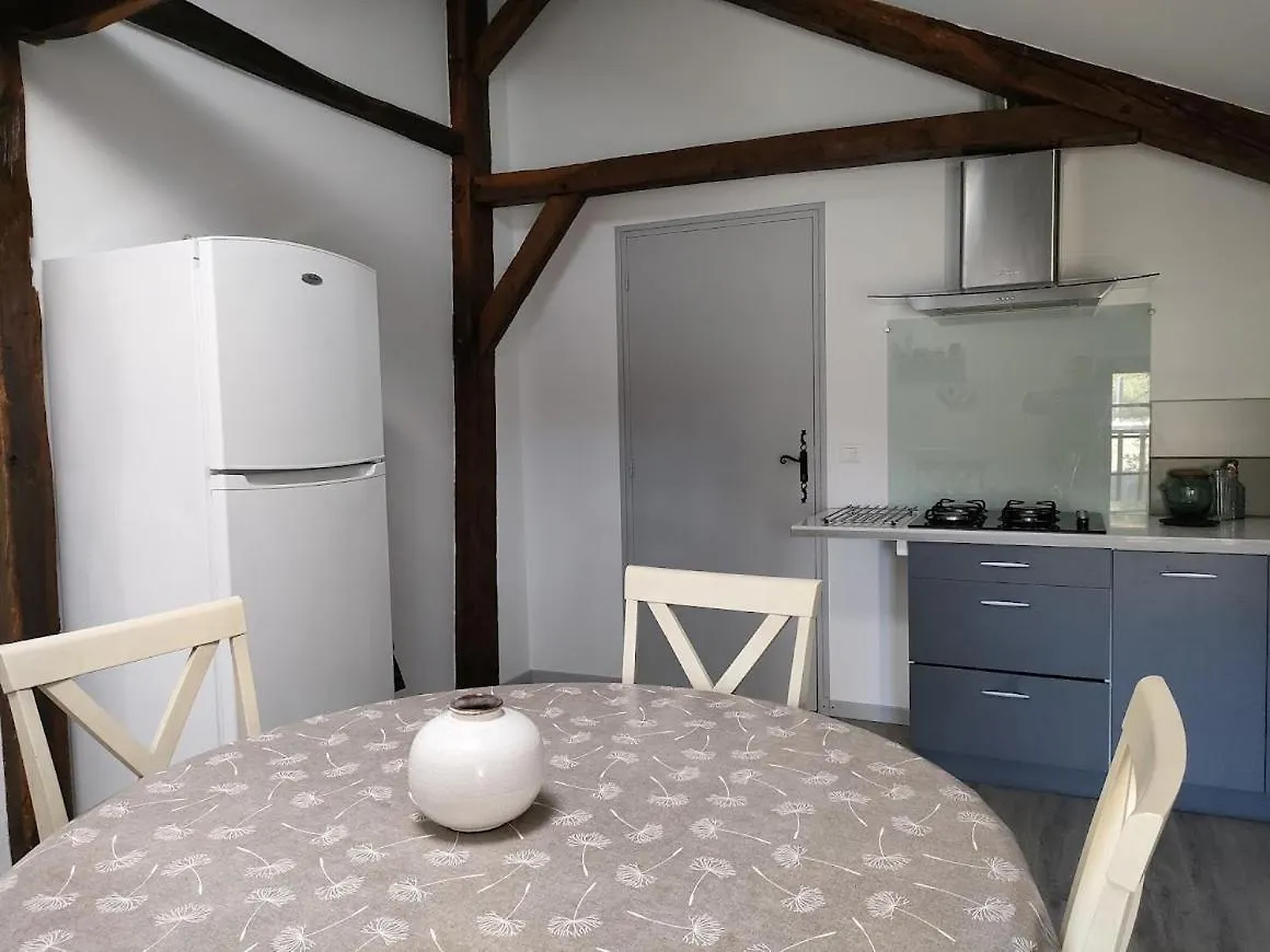 Au Jardin De Pages Chambres D'Hotes Et Gites Lias-d'Armagnac 0*,  Fransa